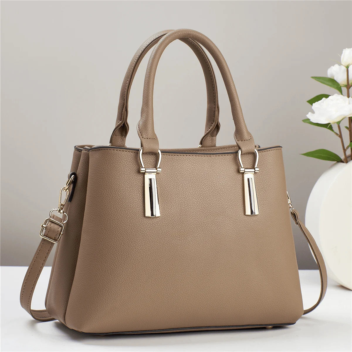 New Women's Versatile Large Capacity Handheld One Shoulder Crossbody Bag Women's Versatile Crossbody Bag