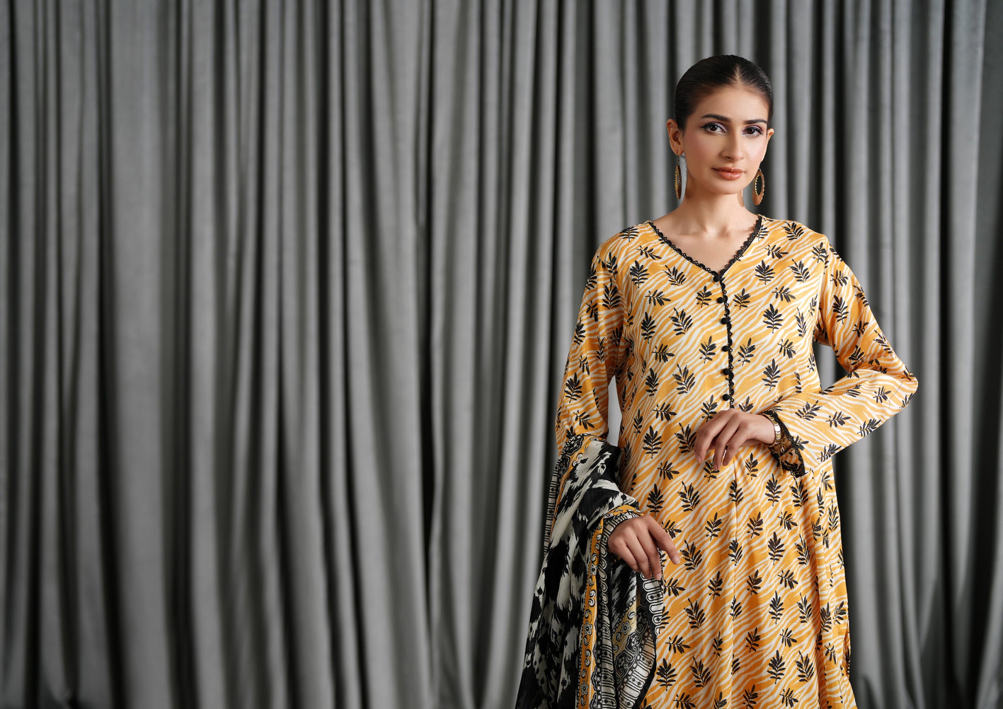 Pack of 10 Suits SALINA DIGITAL PRINTED LAWN VOL-1 2026