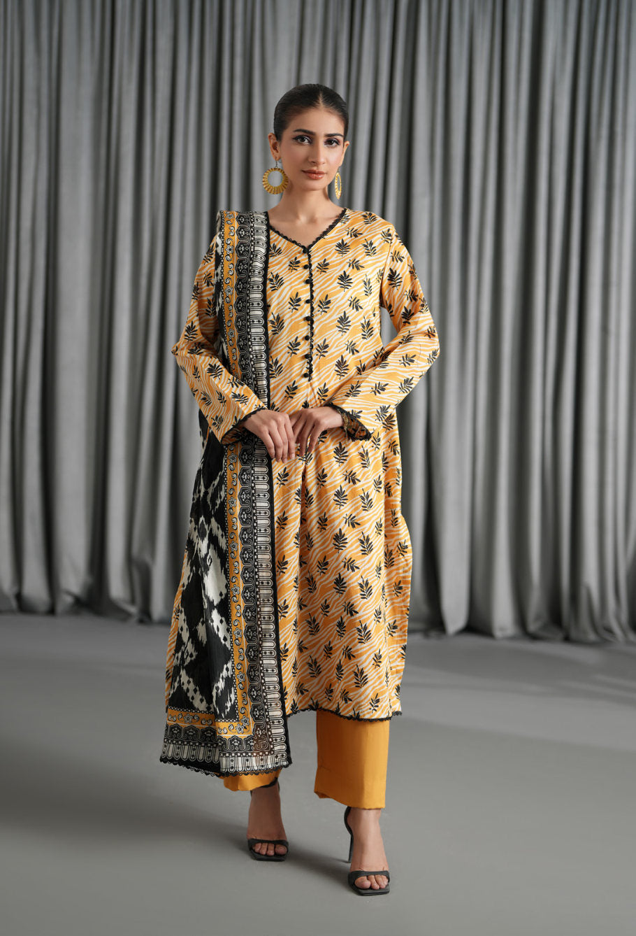 Pack of 10 Suits SALINA DIGITAL PRINTED LAWN VOL-1 2026