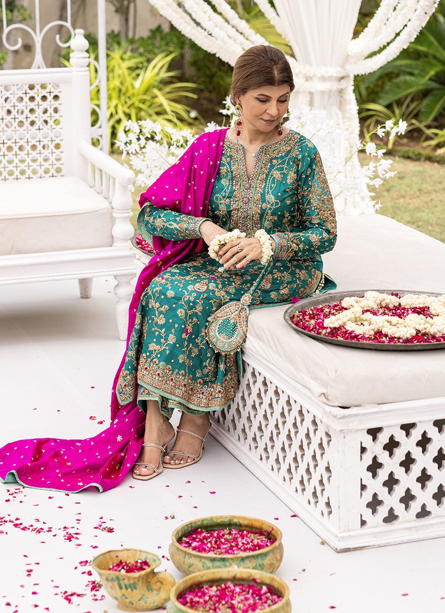 Premium Emerald Jamawar Ensemble with Heavy Hand Embroidery, Floral Motifs, Silk Izaar and Magenta Dupatta